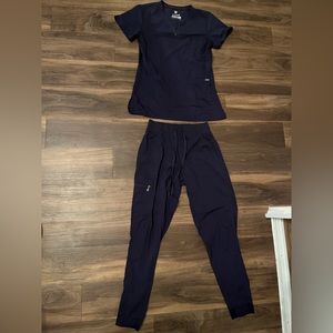 ADAR Pro Movement Scrub Set for Women